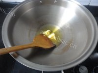 炒滑子菇做法图解8)