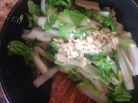 家常菜蒜蓉小白菜做法图解5)