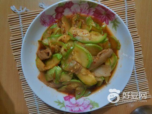 简单地西葫芦炒肉