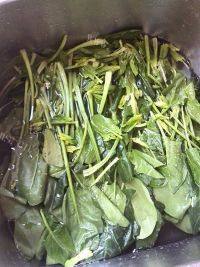 「经典美食」芥末杏仁菠菜做法图解3)