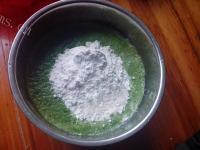 自制菠菜鸡蛋饼做法图解6)