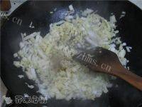 常吃不腻的白菜豆腐汤做法图解3)