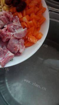 美味早餐排骨粥做法图解3)