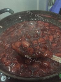 妈妈最爱的草莓酱做法图解5)