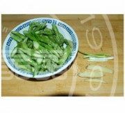 家常菜清炒芦笋虾仁做法图解4)
