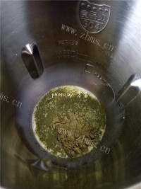 试试豆浆机也能做奶茶做法图解4)