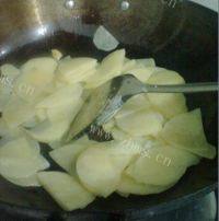 家常菜土豆片炒肉做法图解6)