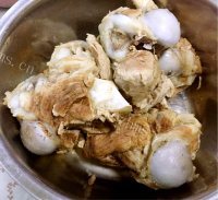 美味的剔骨肉蘸酱做法图解9)