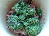 自己做的猪肉芹菜饺子做法图解4)