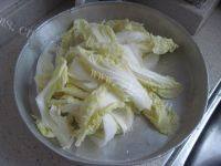 家常菜娃娃菜炒肉做法图解4)