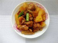 家常菜土豆烧鸡腿