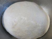 自己做的发面豆沙饼做法图解2)