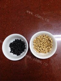 美味的黑豆豆浆做法图解1)
