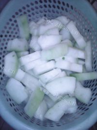 家常菜五花肉焖冬瓜做法图解2)