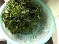 家常菜清炒茼蒿做法图解1)