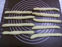 脆皮肠面包做法图解8)
