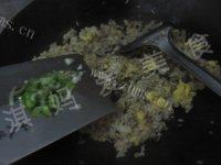 自己做的香菇鸡蛋炒饭