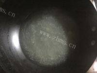 美味的海鲜面做法图解7)