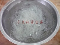 美味的蒜蓉粉丝金针菇做法图解2)