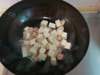 美味的豆腐虾仁的做法图解五
