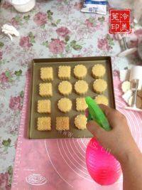 自制广式绿豆沙月饼做法图解20)