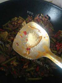 美味的酸辣猪心做法图解12)