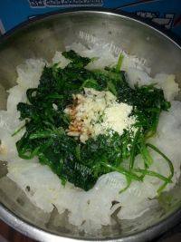 自制版凉拌菠菜做法图解5)