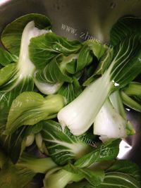 家常菜素炒黄豆芽做法图解2)