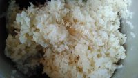 美味的菠虾仁萝炒饭做法图解10)