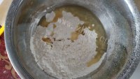 自制红豆酥做法图解3)