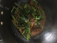 简单的芹菜炒肉做法图解9)