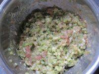 营养的芹菜猪肉水饺做法图解9)