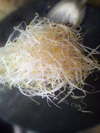 甘脆的清炒豆芽做法图解3)