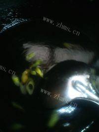 家常菜猪肉丸子汤做法图解9)