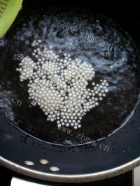 美味佳肴般的芒果西米露做法图解3)