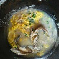 营养的野生黑鱼土鸡蛋汤的做法图解五