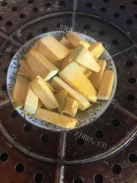 喷香的金钱卷面包做法图解1)