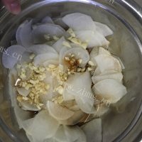 美味的凉拌萝卜做法图解4)