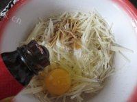 土豆丝鸡蛋饼自制做法图解7)