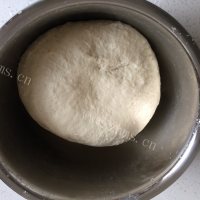 自制椰蓉小面包做法图解7)