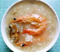美味早餐香菇海鲜粥