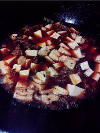 家常菜香辣肉末烧豆腐做法图解7)