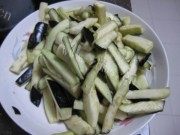 家常菜蚝油茄条做法图解2)