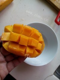 美味佳肴般的芒果西米露做法图解6)