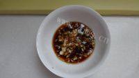 家常菜凉拌菠菜粉丝做法图解5)