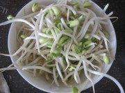 简单的黄豆芽炒肉做法图解1)