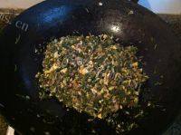 DIY美食-荠菜鸡蛋馅饼做法图解8)