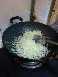 辣炒土豆丝做法图解7)