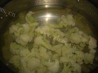 口齿留香的肉炒菜花做法图解2)
