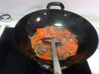 家常菜胡萝卜炒牛肉做法图解5)